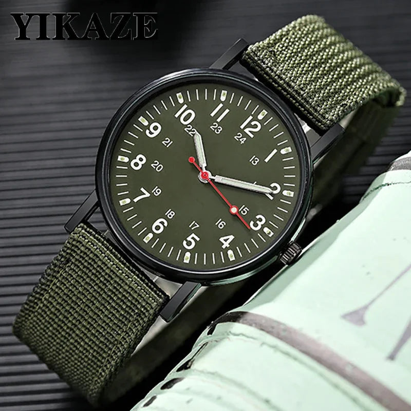 Relógio Militar Esportivo Masculino Luminoso, Resistente a Choques, Relógio de Pulso Masculino com Pulseira de Nylon Simples, Relógio Quartz Masculino.