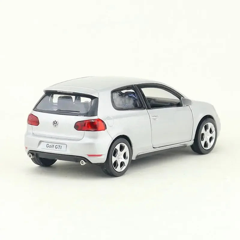 Carro de Miniatura VW Golf 6 - Escala 1:36